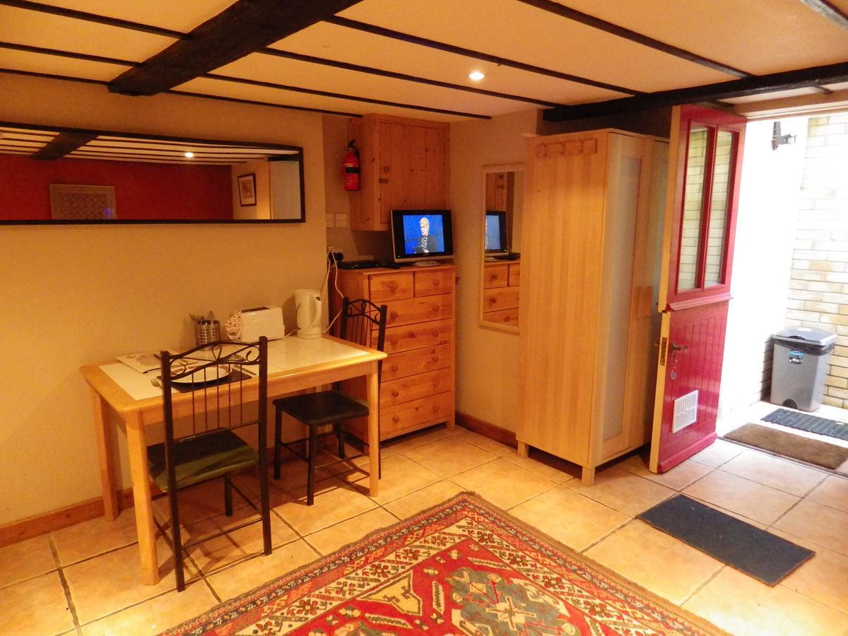 Ryvington Apartments Abergavenny Zimmer foto