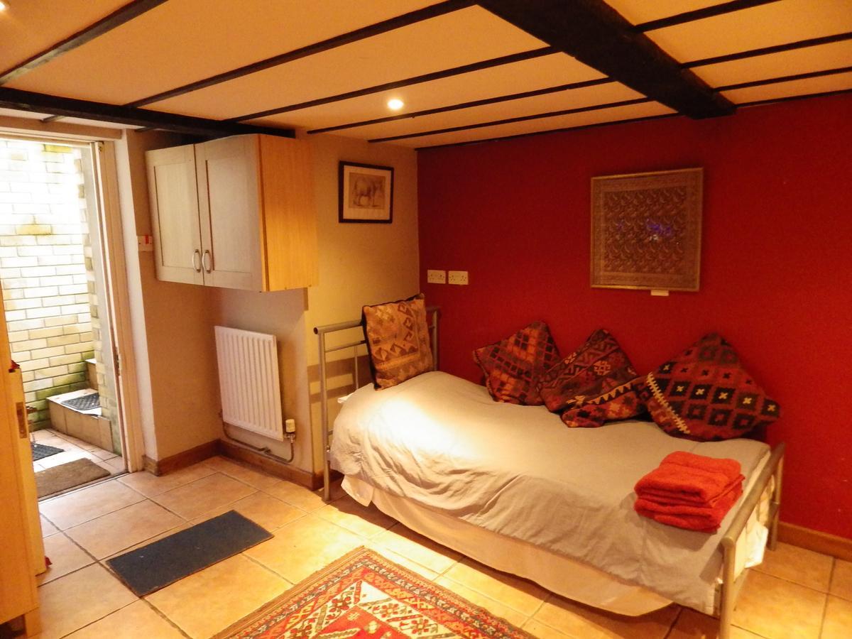 Ryvington Apartments Abergavenny Zimmer foto